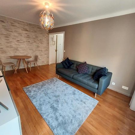Bel appartement 2 pièces, sortie de métro ligne 8 Charenton-le-Pont Esterno foto
