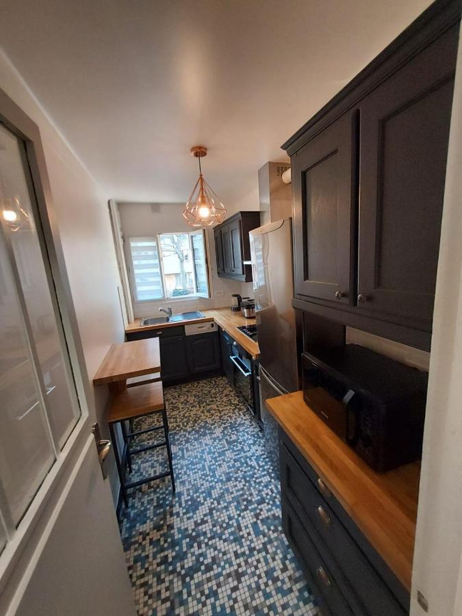 Bel appartement 2 pièces, sortie de métro ligne 8 Charenton-le-Pont Esterno foto